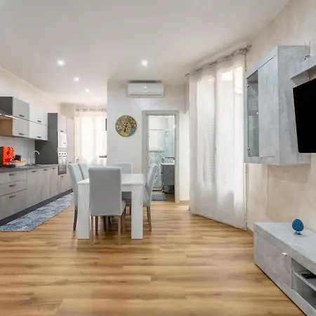 Oreto Station Апартаменты